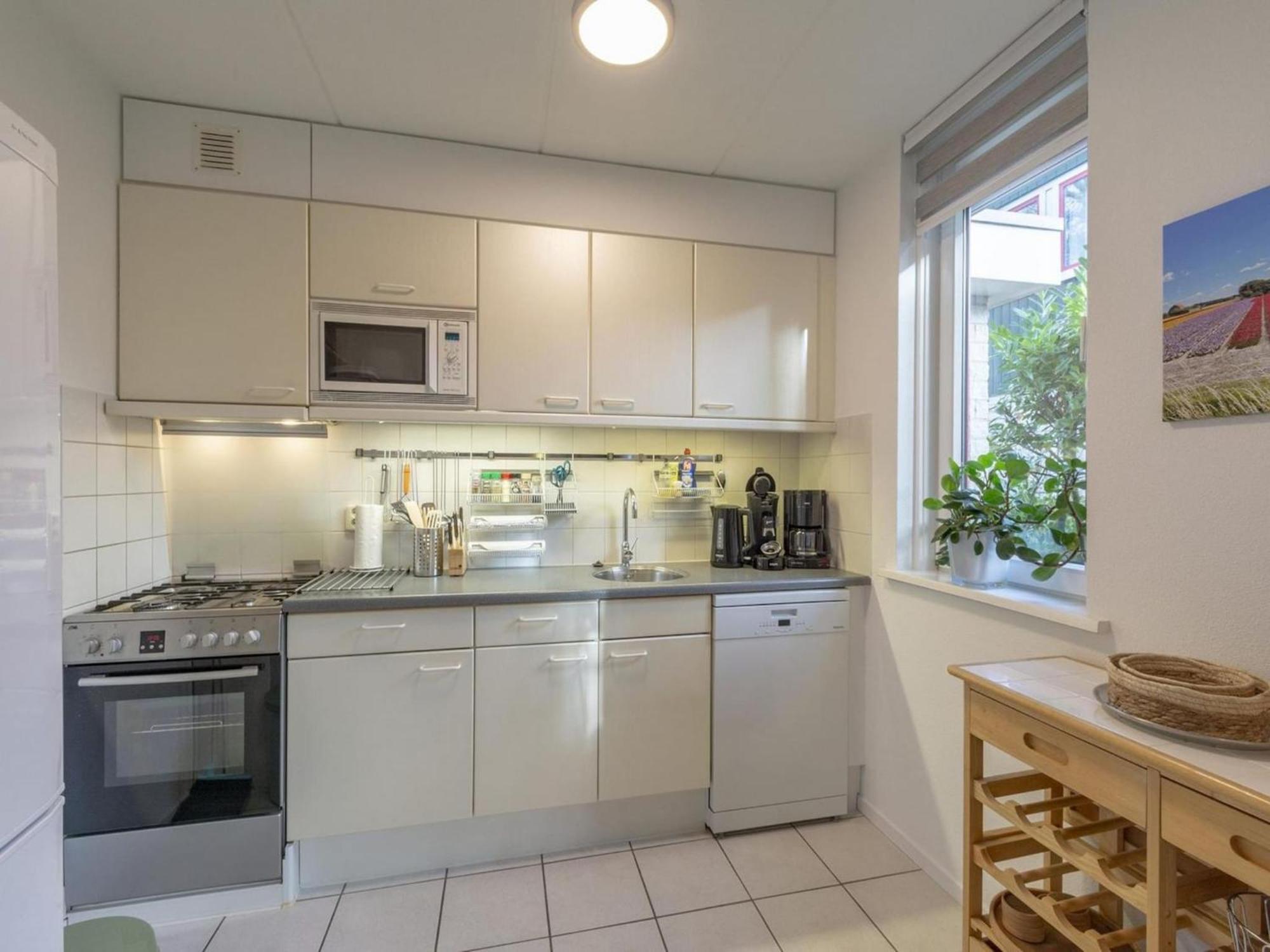 Cozy Holiday Home With Pool Sint Maartensvlotbrug Ngoại thất bức ảnh